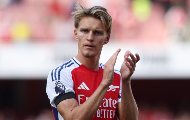 Nhạc trưởng tài hoa người Na Uy với nhãn quan chiến thuật trị giá hàng trăm triệu Euro