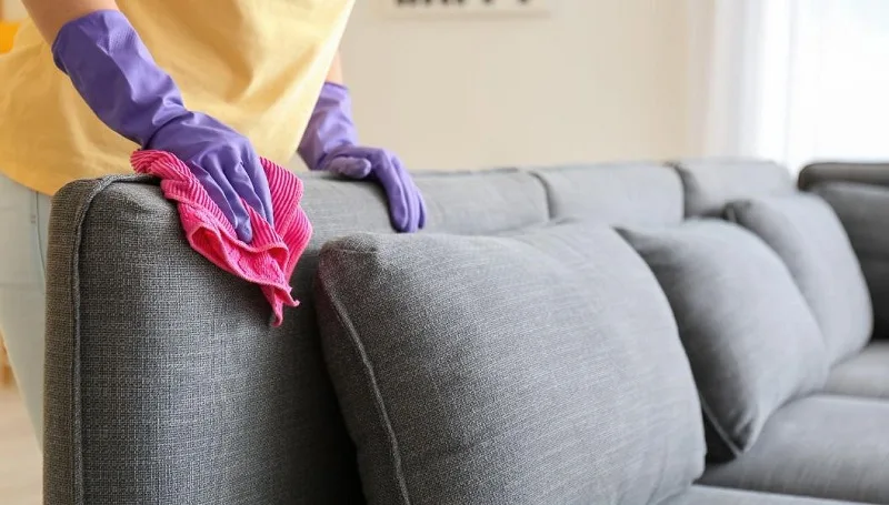 Cách vệ sinh sofa vải tại nhà đơn giản, hiệu quả